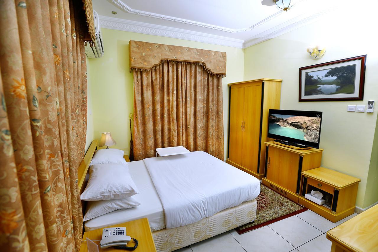 Muscat International Hotel Luaran gambar